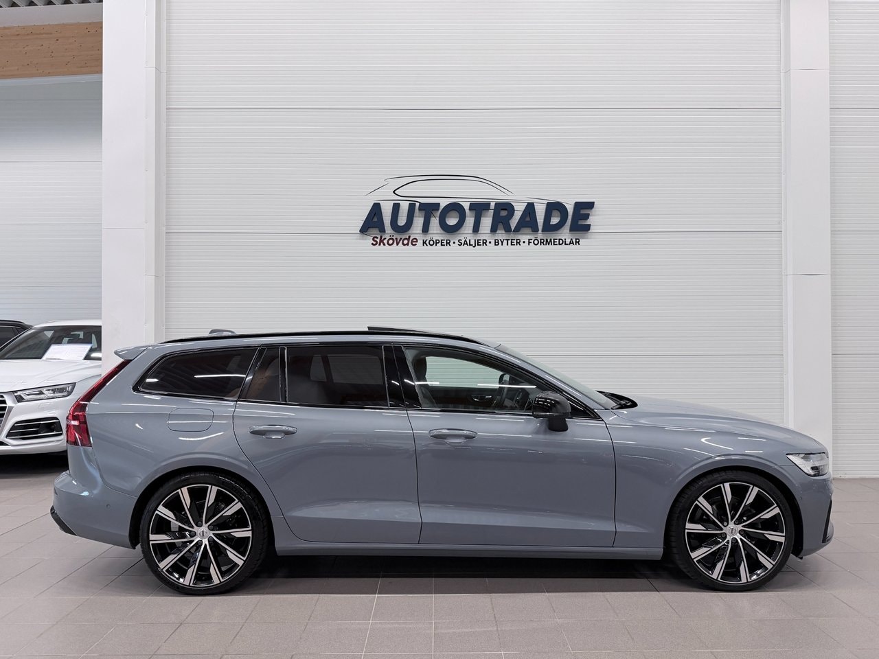 Volvo V60 B4 Geartronic, 8-trins, 197ps, 2023
