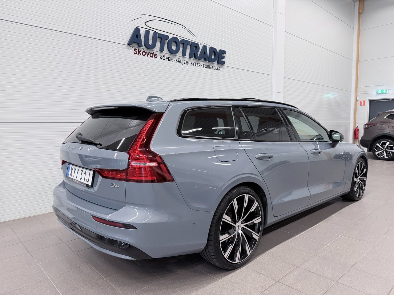 Volvo V60 B4 Geartronic, 8-trins, 197ps, 2023
