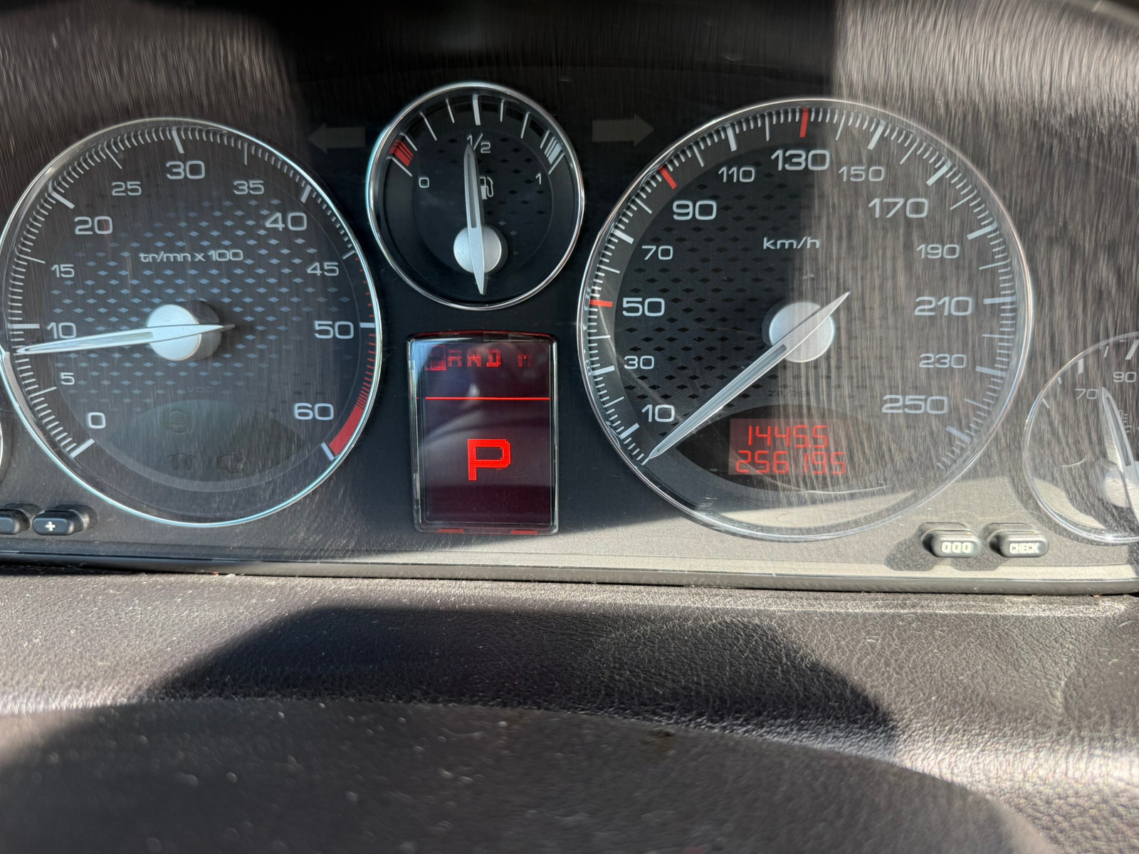 Peugeot 607 2.2 HDi Automatic, 4-trins, 133ps, 2005