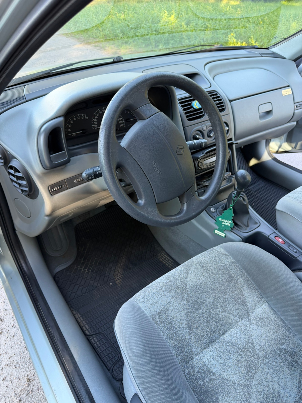 Renault Laguna 1.6 Manual, 5-trins, 107ps, 2000