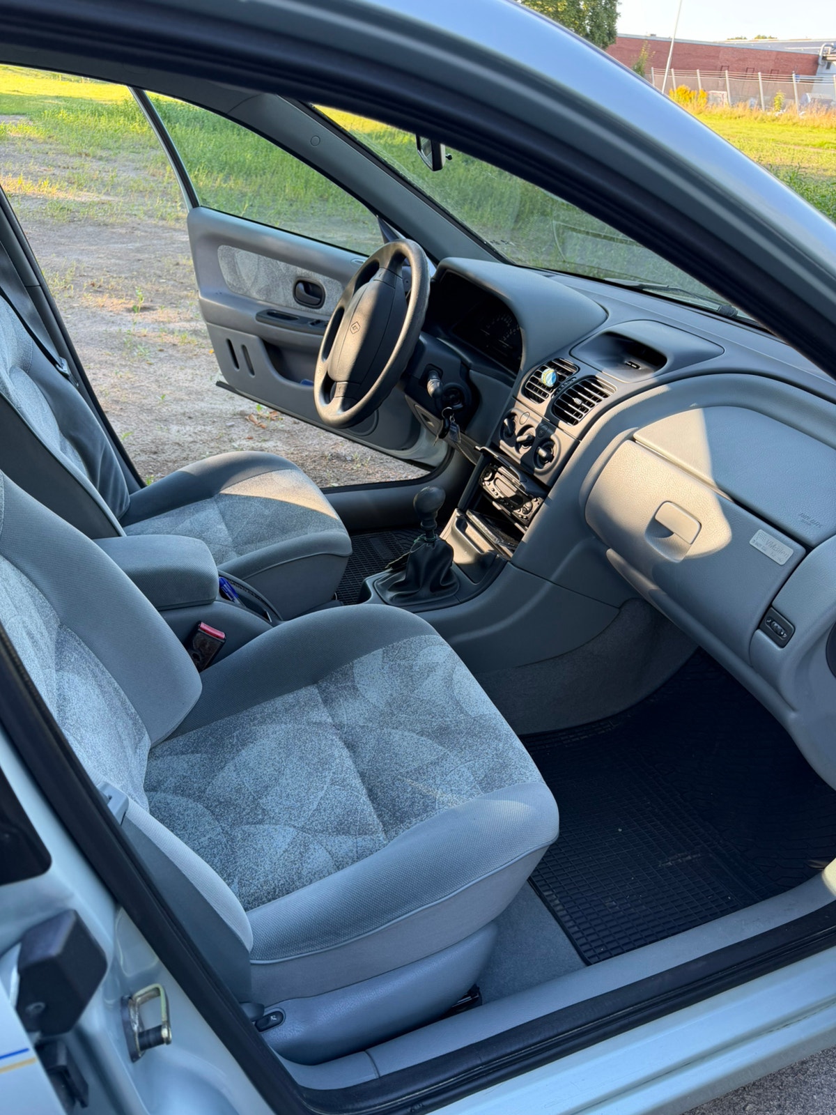 Renault Laguna 1.6 Manual, 5-trins, 107ps, 2000