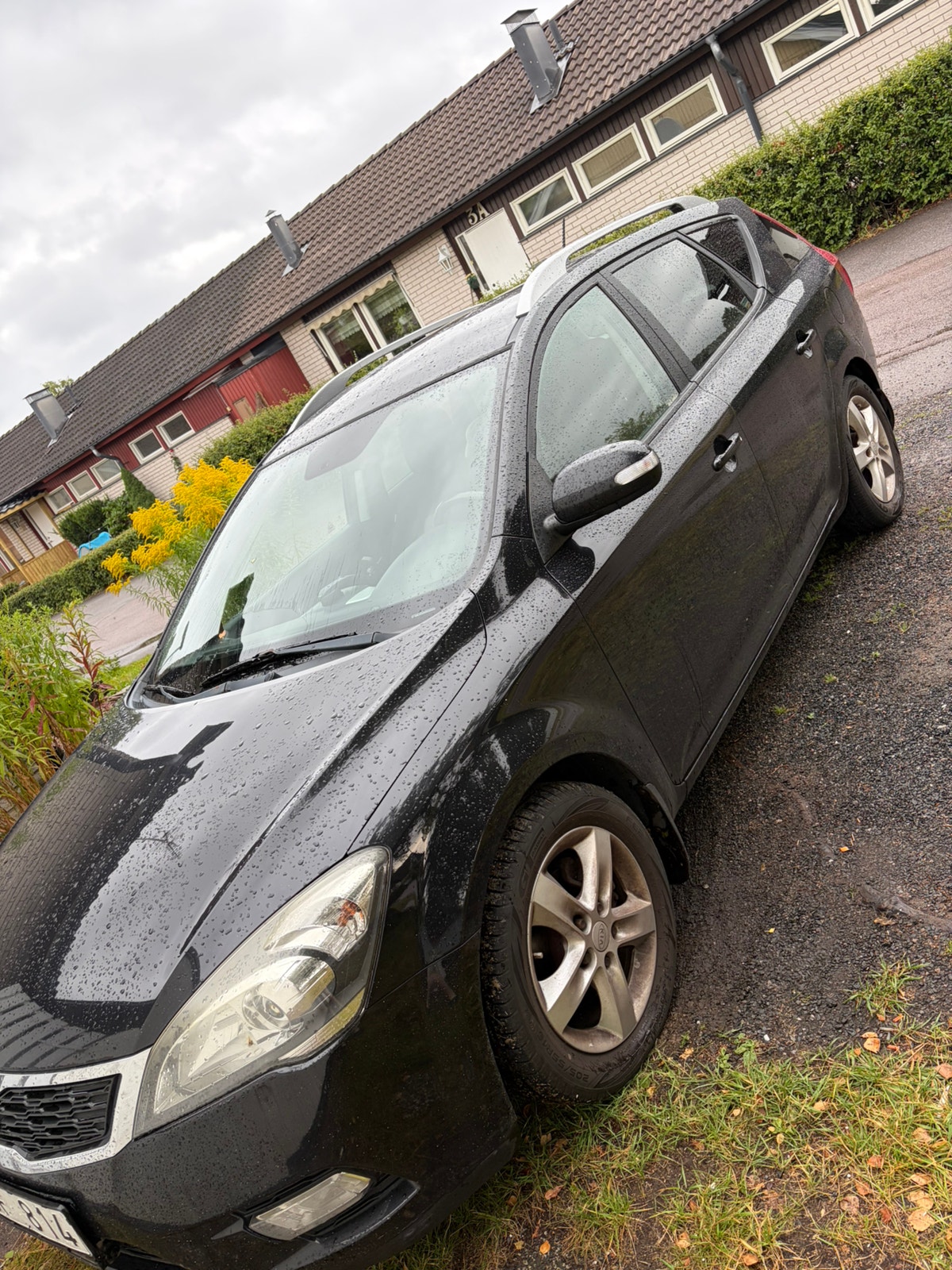 Kia cee'd_sw 1.6 CRDi Manual, 6-trins, 128ps, 2011