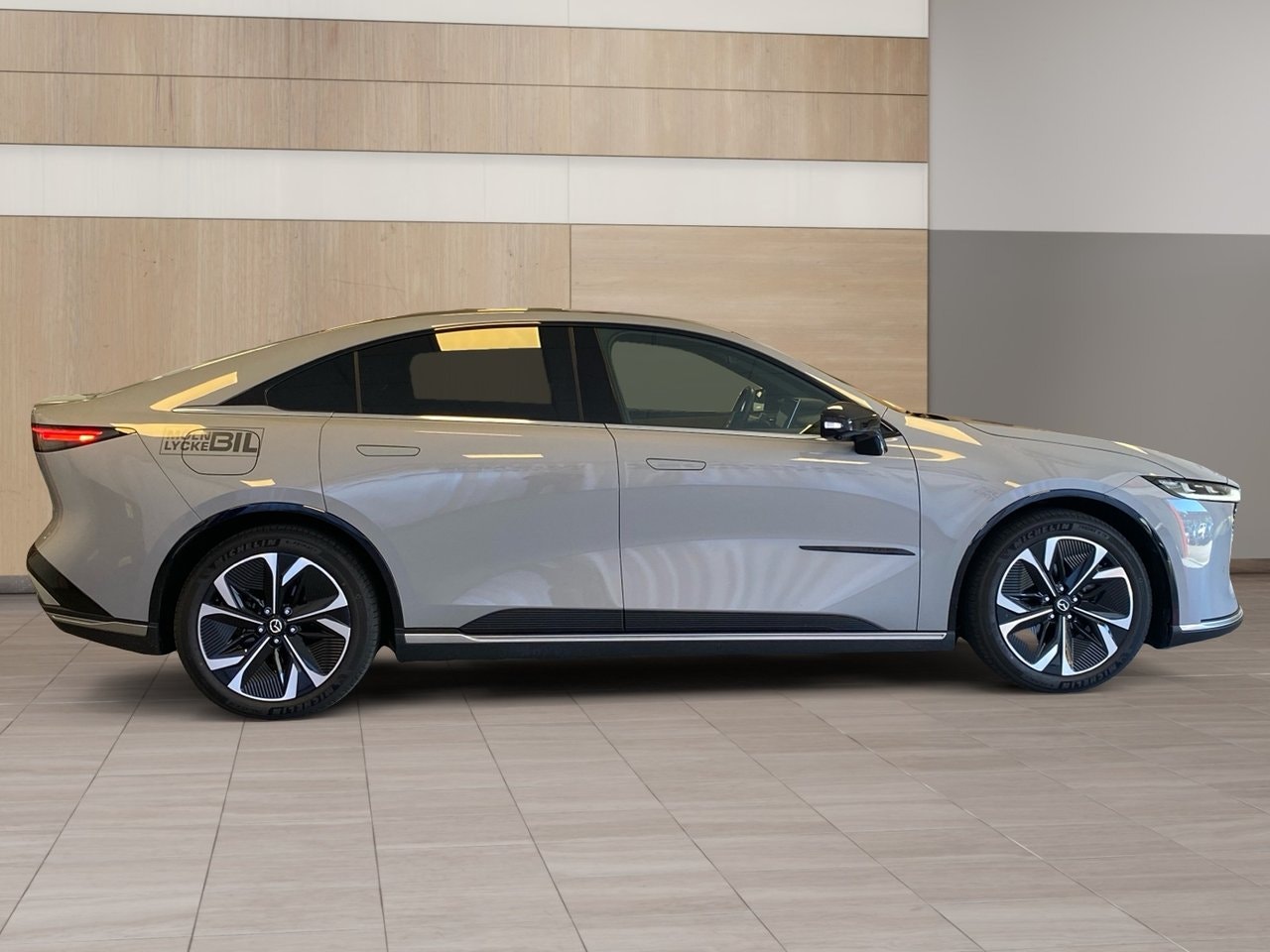 Mazda 6e Long Range, 245hp, 2025
