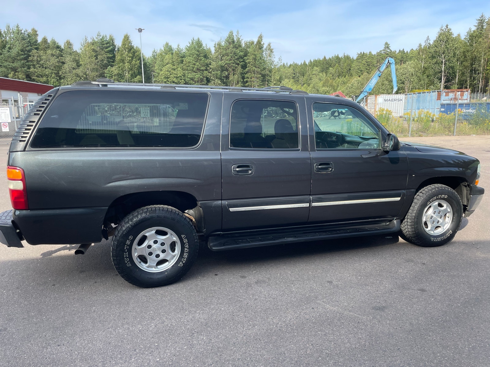 Chevrolet Suburban 1500 5.3 V8 4WD Hydra-Matic, 299hp, 2004