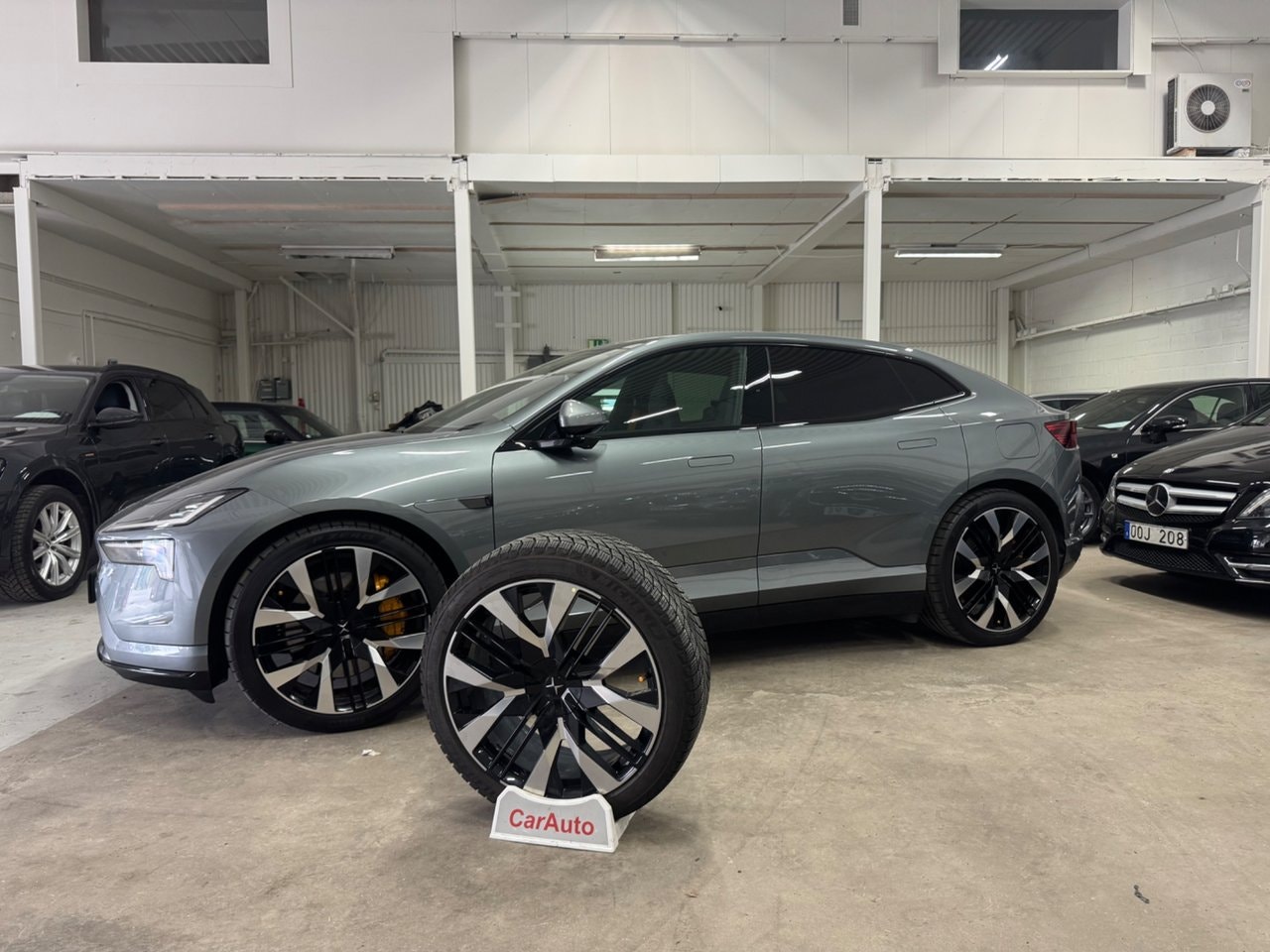 Polestar 4 544 л.с.