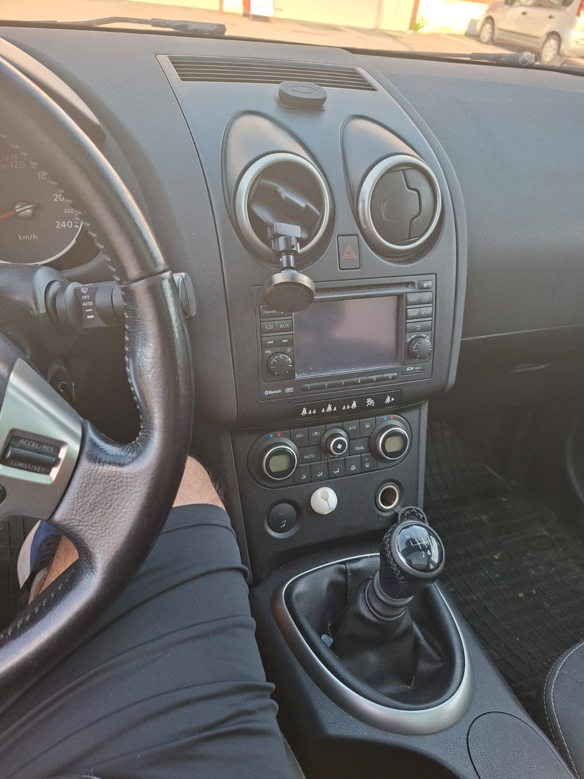 Nissan Qashqai 2.0 Manuell, 6-trinn, 141hk, 2010
