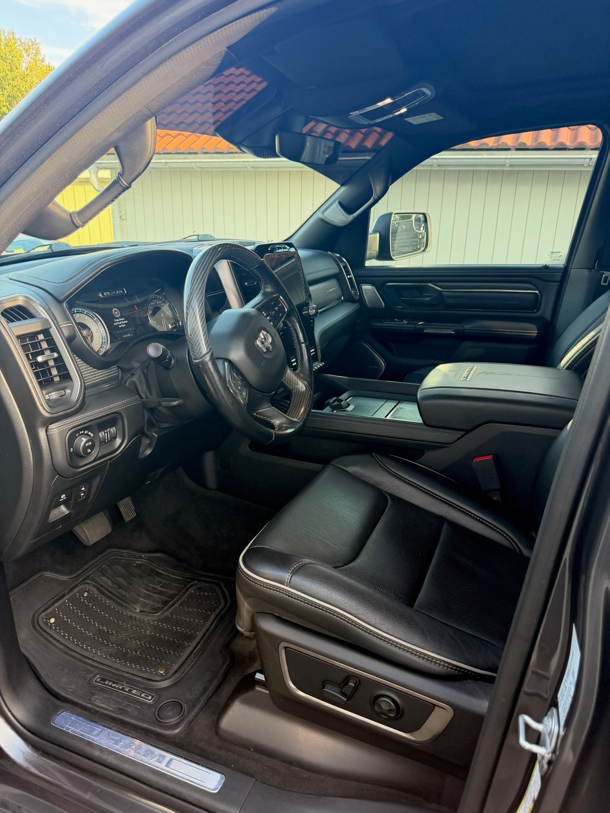 RAM 1500 Crew Cab 5.7 V8 HEMI Flex Fuel 4x4 TorqueFlite, 395hk, 2020