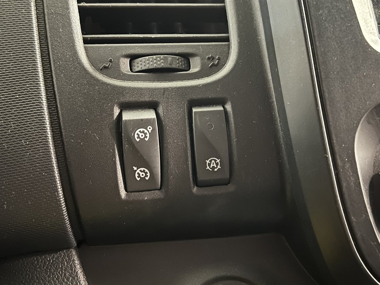 Renault Trafic Panel Van 3.0t 2.0 dCi EDC, 6-trins, 145ps, 2021