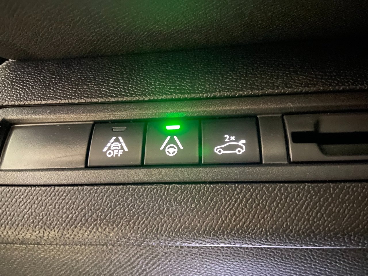 Peugeot 3008 1.2 PureTech 130 EAT, 131hp, 2023