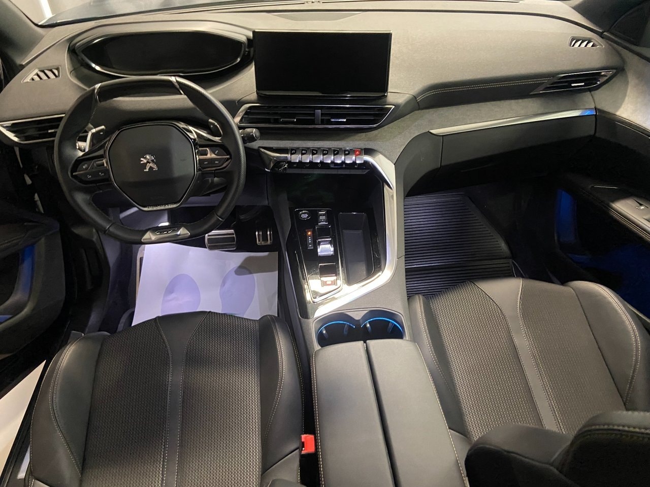 Peugeot 3008 1.2 PureTech 130 EAT, 131hp, 2023