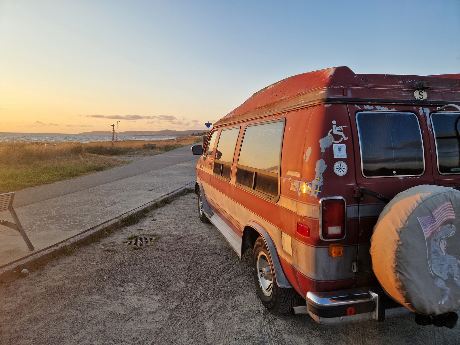 Dodge Ram B250 Conversion Van 5.2 V8 EFI TorqueFlite, 172hp, 1989