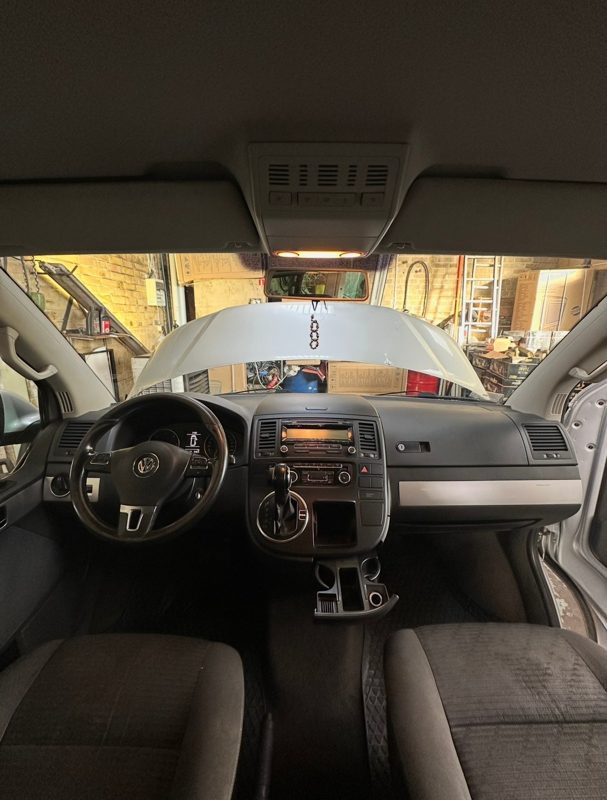 Volkswagen Multivan 2.0 TDI BMT DSG Sequential, 7-trins, 140ps, 2010