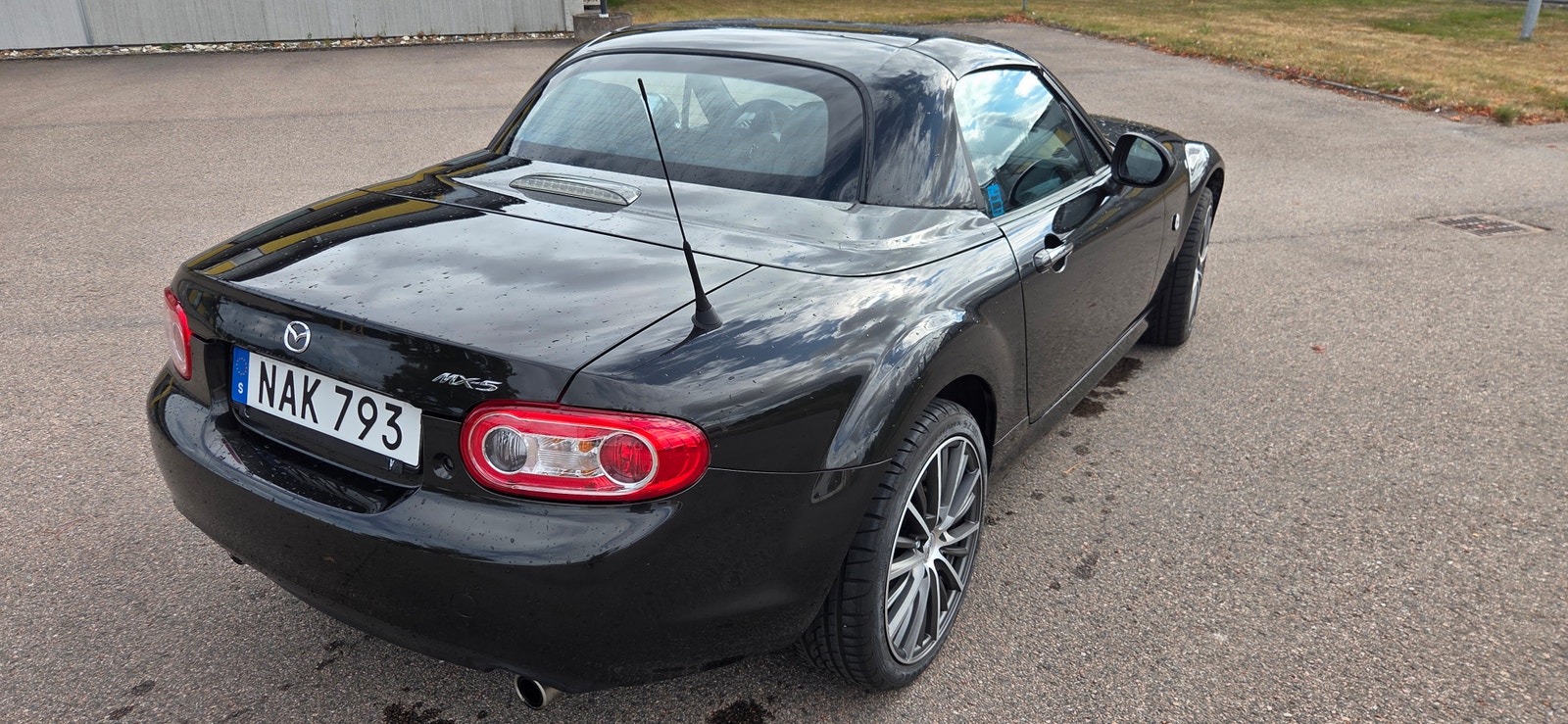 Mazda MX-5 Roadster Coupe 1.8 MZR Manual, 5-trins, 126ps, 2013