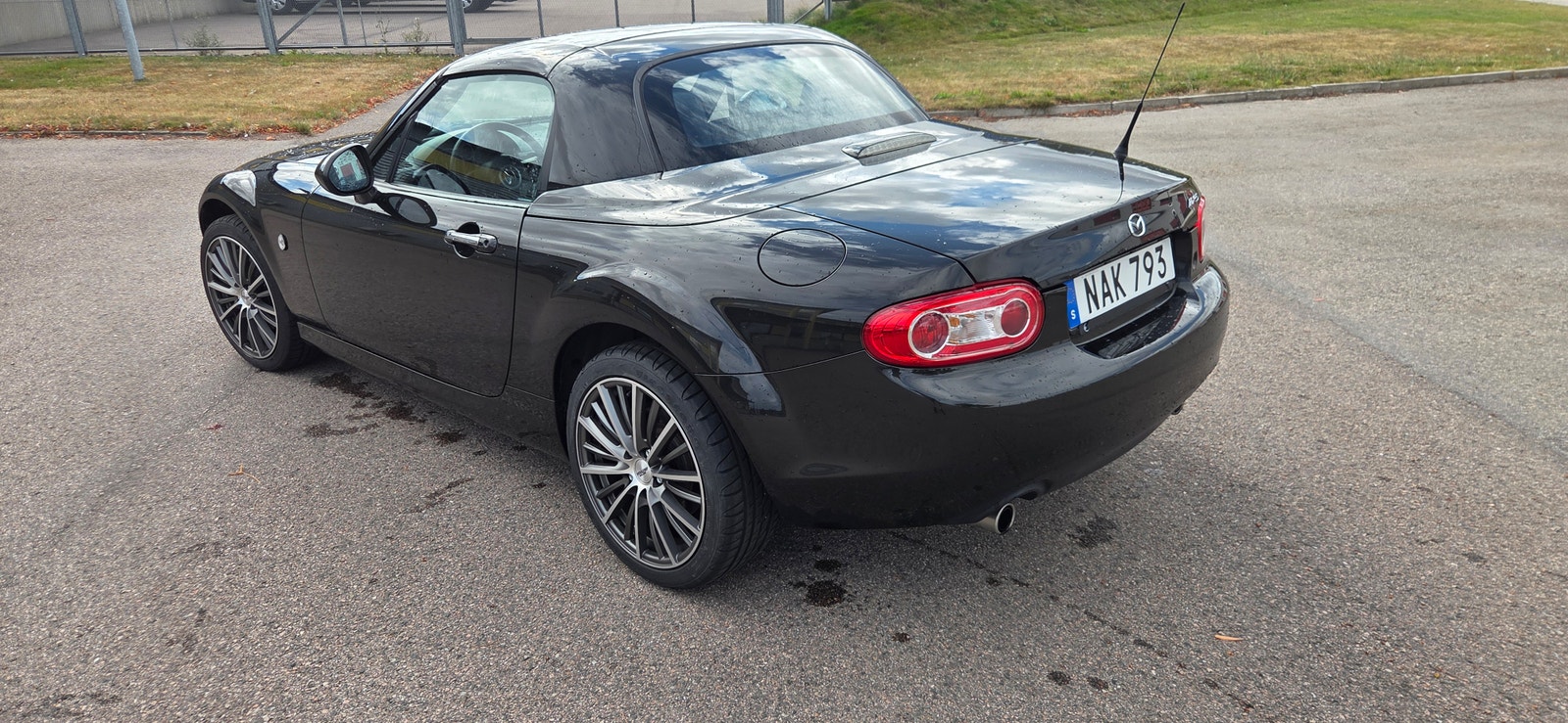 Mazda MX-5 Roadster Coupe 1.8 MZR Manual, 5-trins, 126ps, 2013