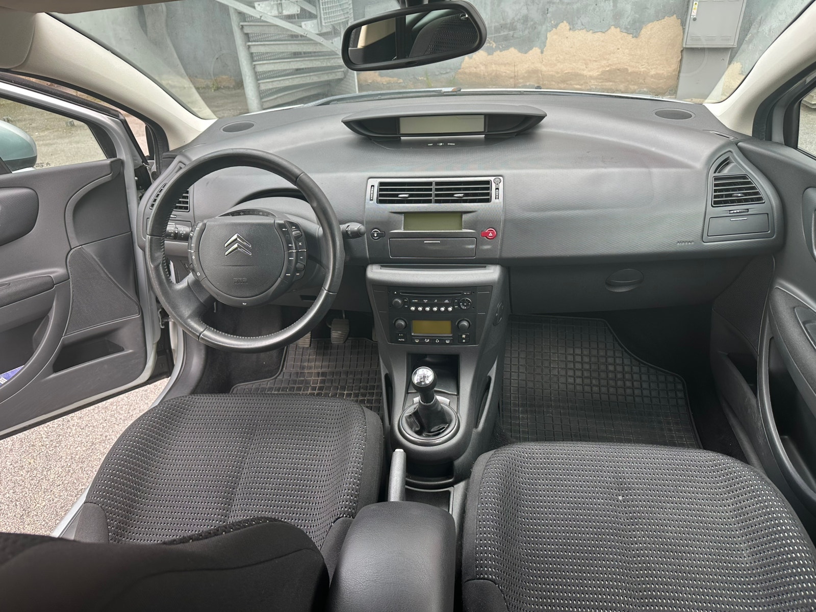 Citroën C4 1.6 Bioflex Manual, 5-trins, 109ps, 2010