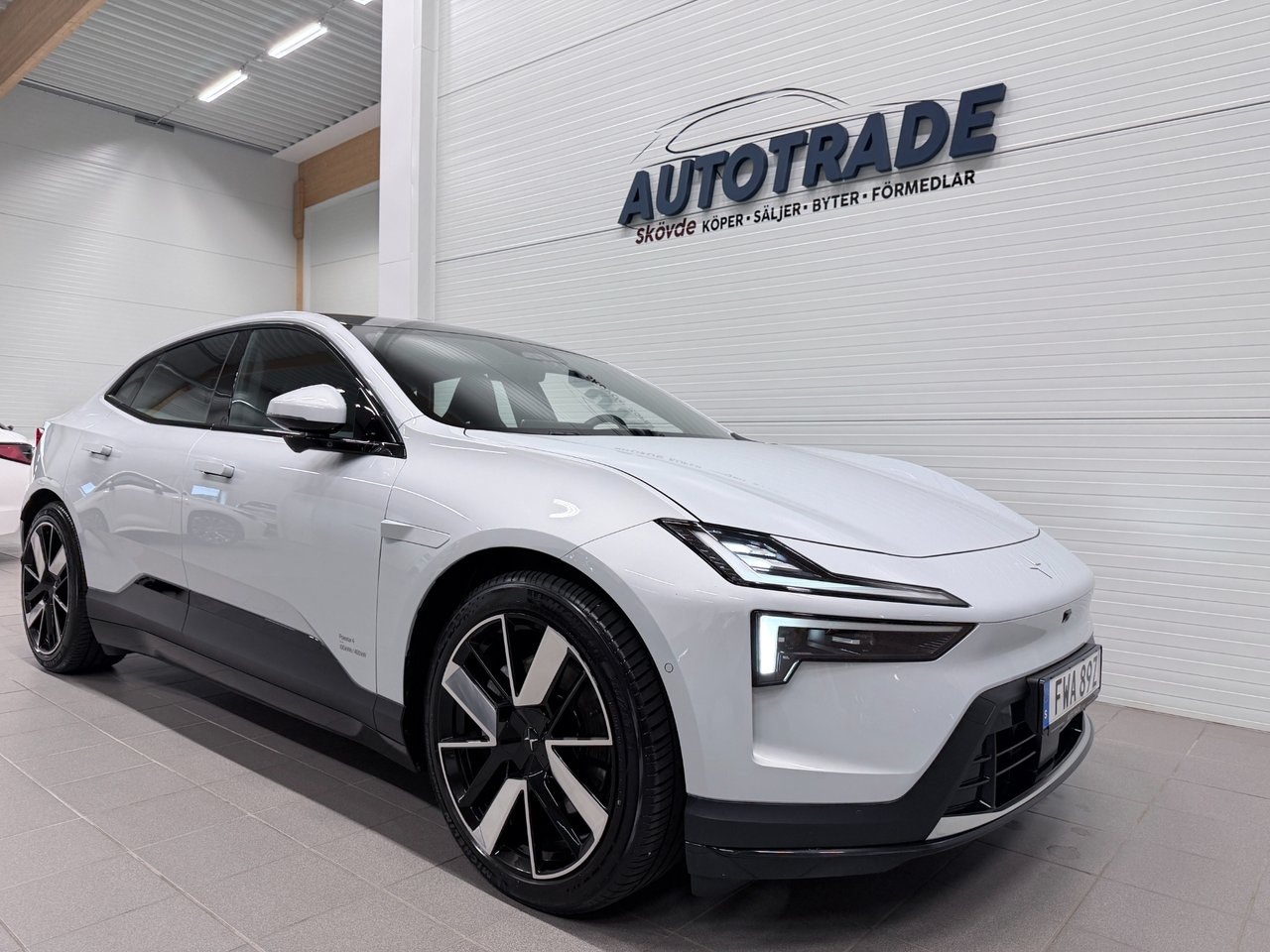 Polestar 4 Long range Dual motor, 544ps, 2025