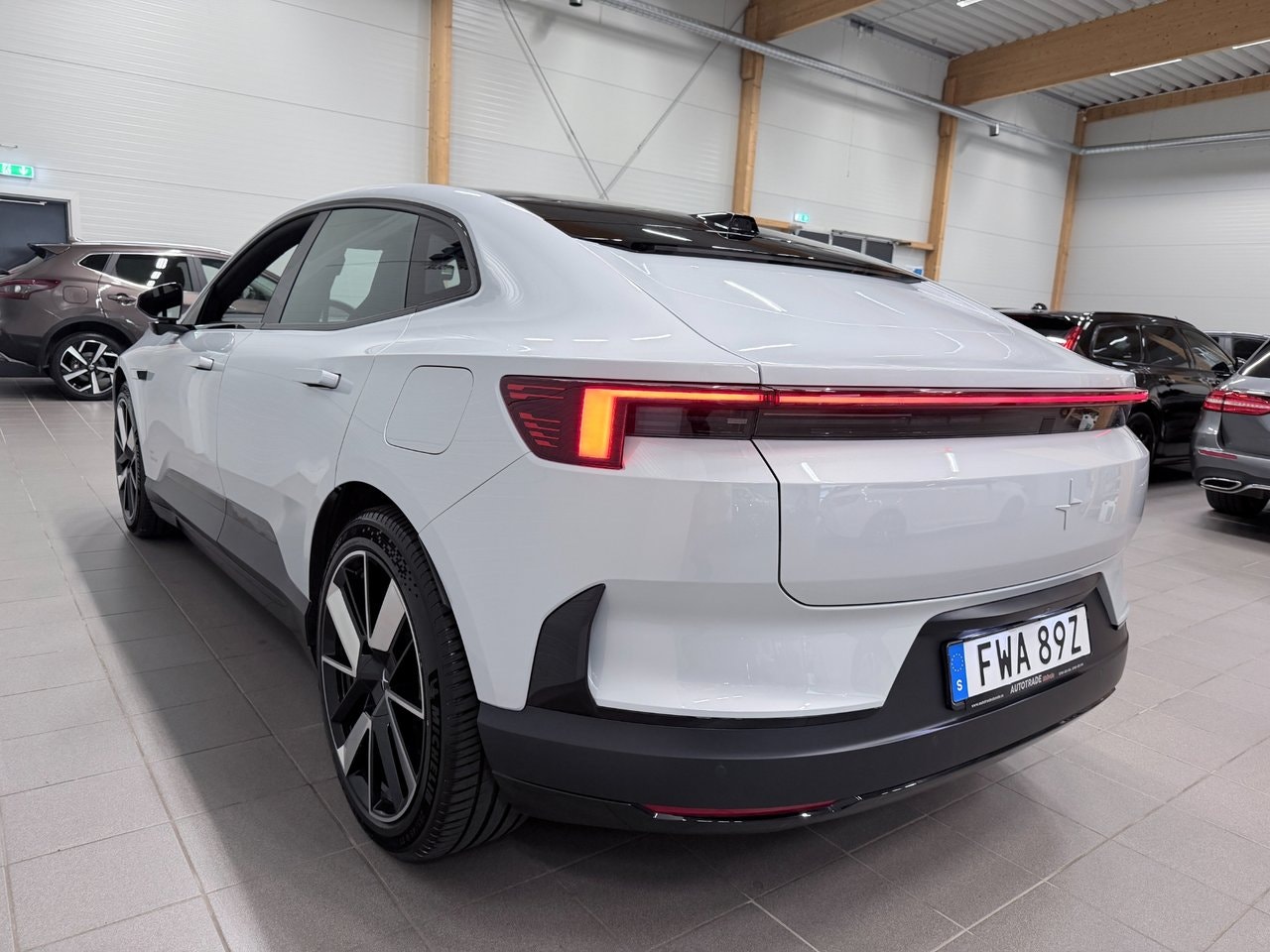 Polestar 4 Long range Dual motor, 544ps, 2025