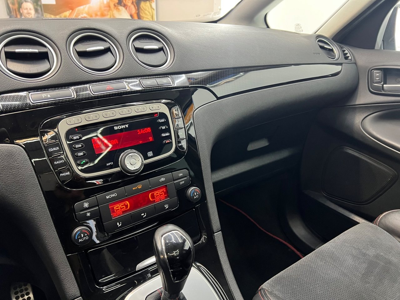 Ford S-MAX 2.2 TDCi Durashift EST, 200ps, 2012