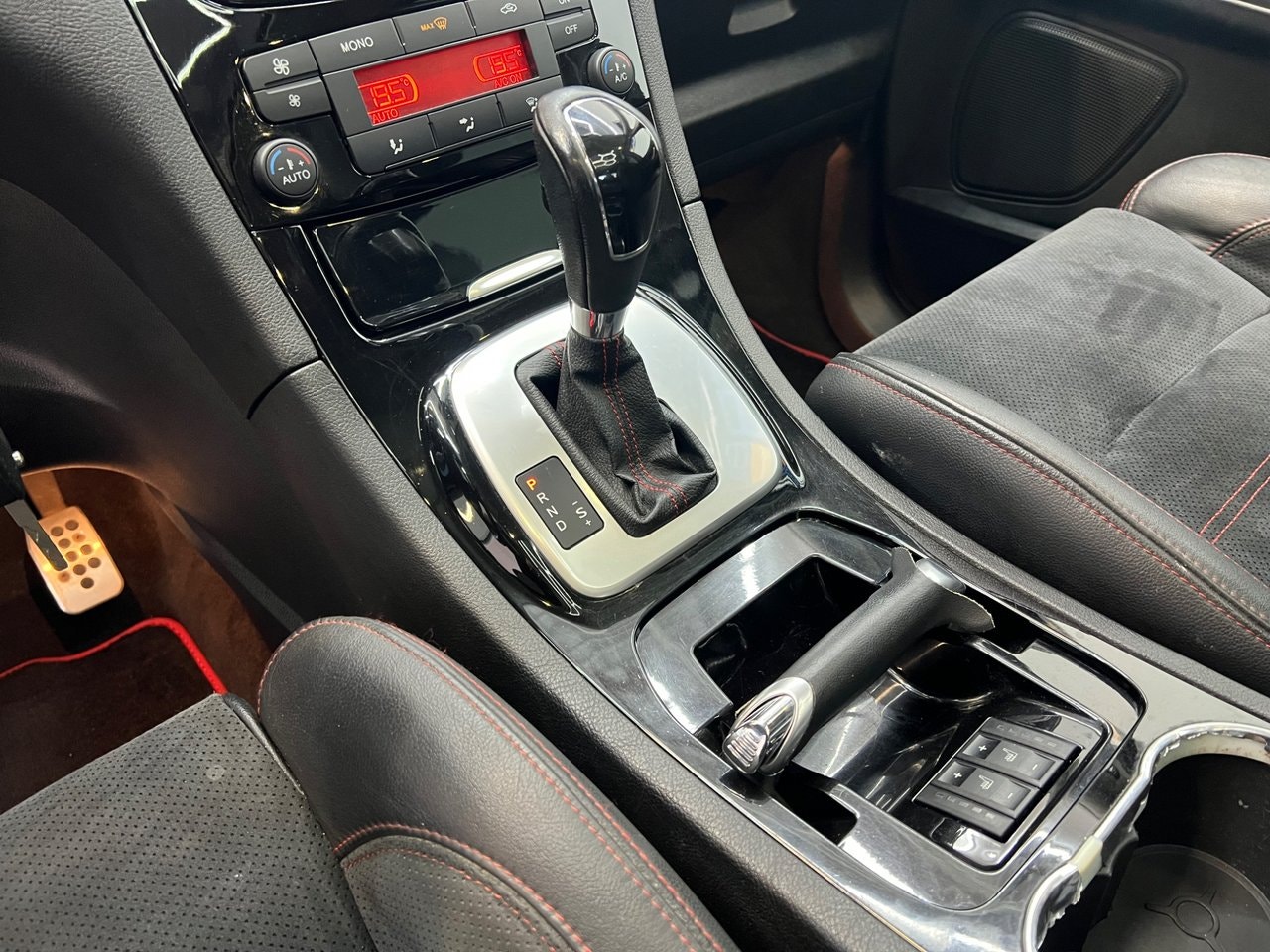 Ford S-MAX 2.2 TDCi Durashift EST, 200ps, 2012