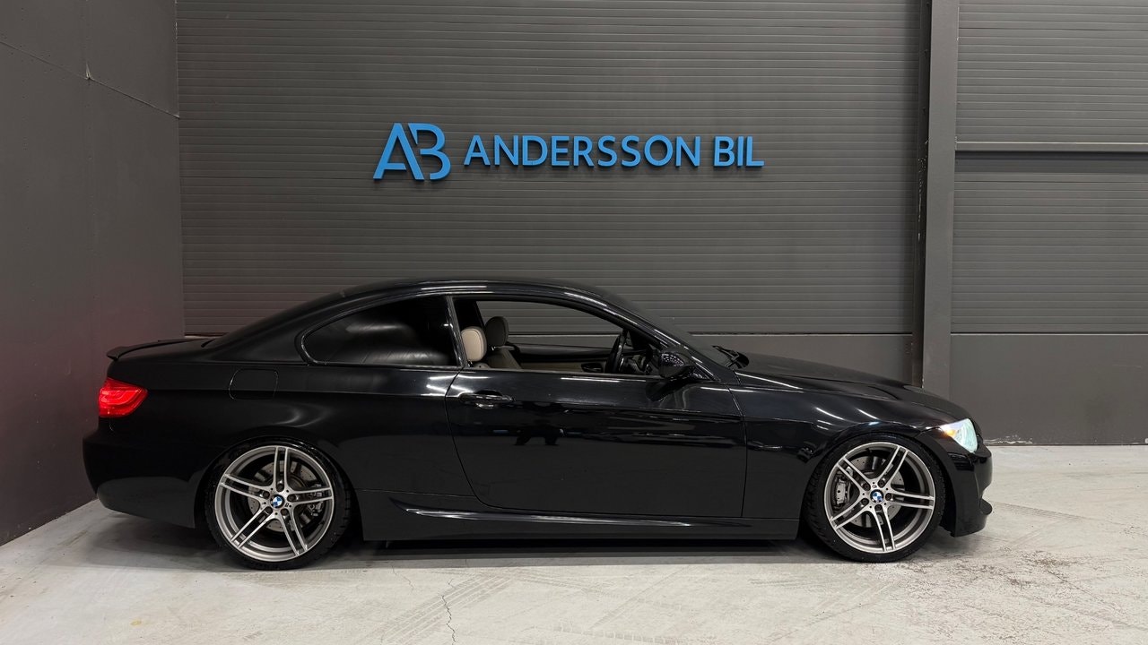 BMW 335i Coupé DCT, 7-trins, 306ps, 2011
