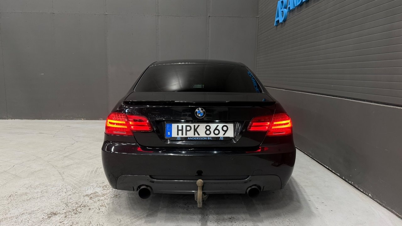 BMW 335i Coupé DCT, 7-trins, 306ps, 2011