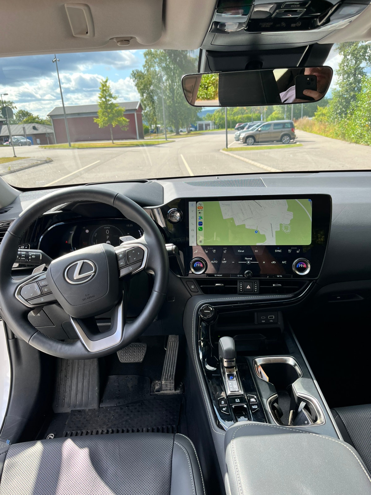 Lexus NX 450h+ E-CVT, 309hp, 2025