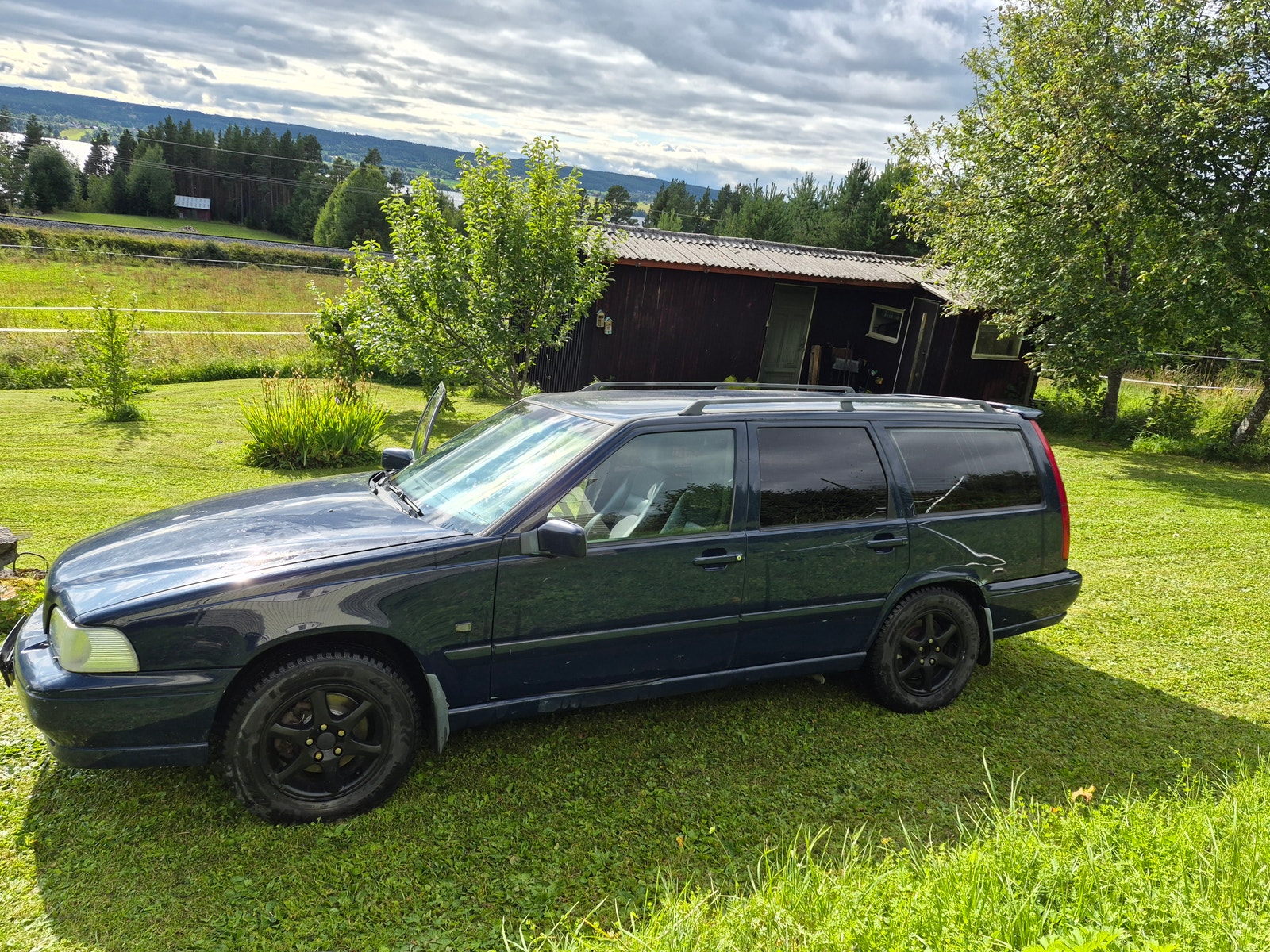 Volvo V70 2.5T AWD Automatic, 4-trins, 193ps, 1998