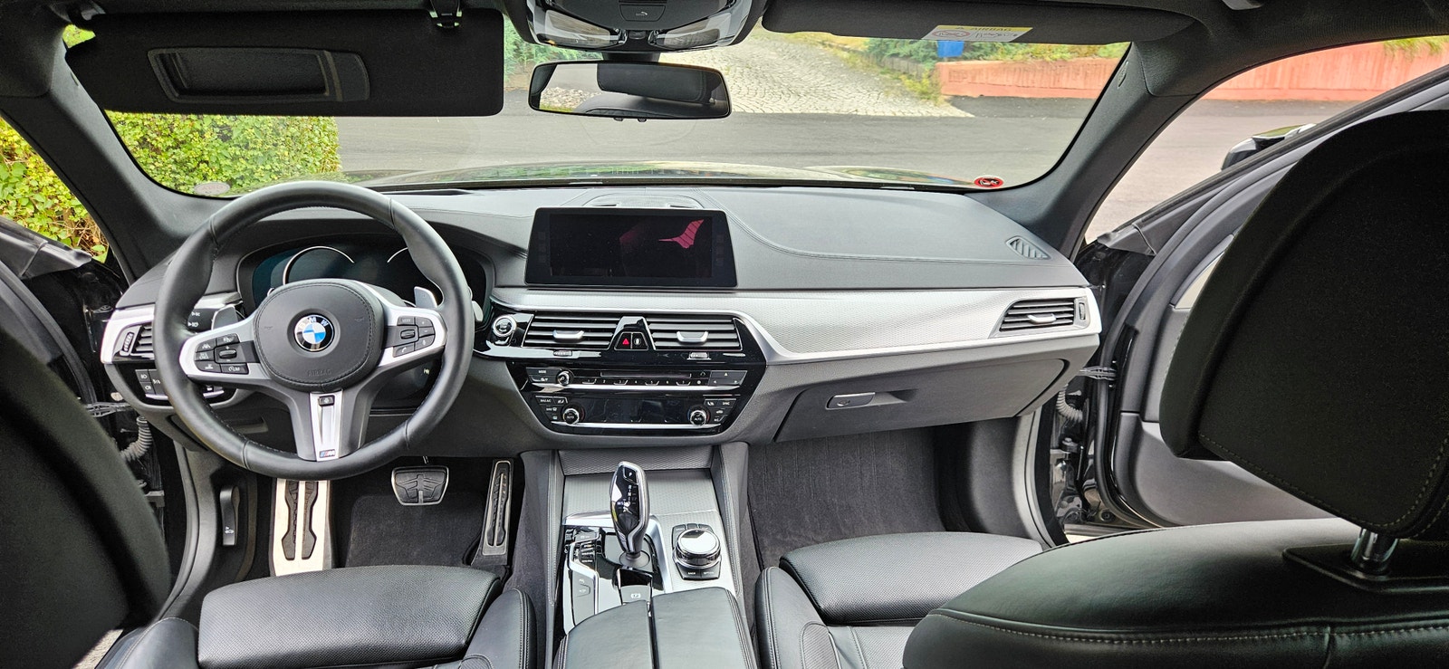 BMW 540i xDrive Touring Steptronic, 8-trinn, 340hk, 2018