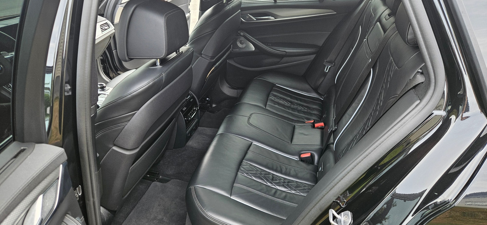 BMW 540i xDrive Touring Steptronic, 8-trinn, 340hk, 2018