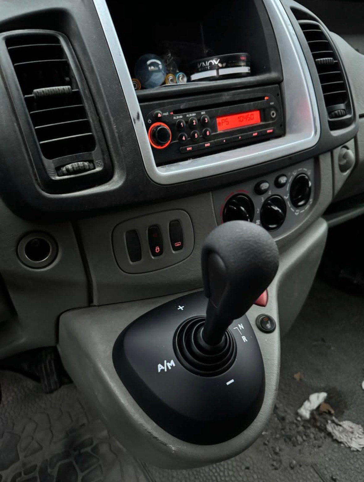 Opel Vivaro Skåpbil 2.9t 2.0 CDTI Quickshift, 114hk, 2011