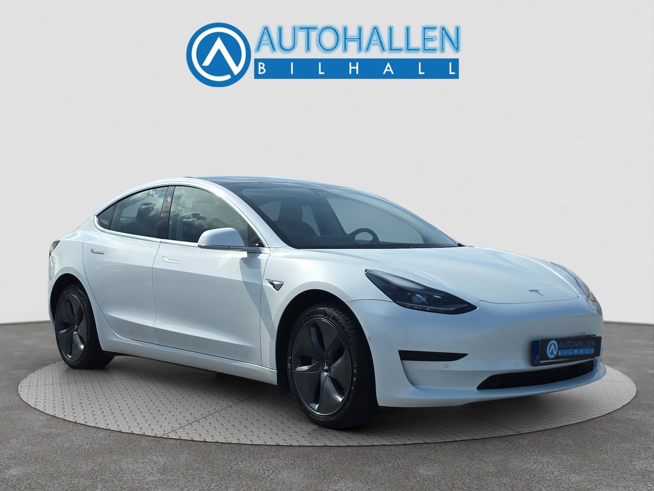 Tesla Model 3 Standard Range Plus, 325hk, 2020