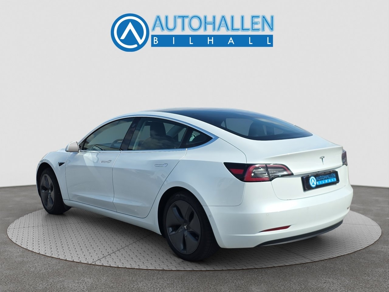 Tesla Model 3 Standard Range Plus, 325hk, 2020