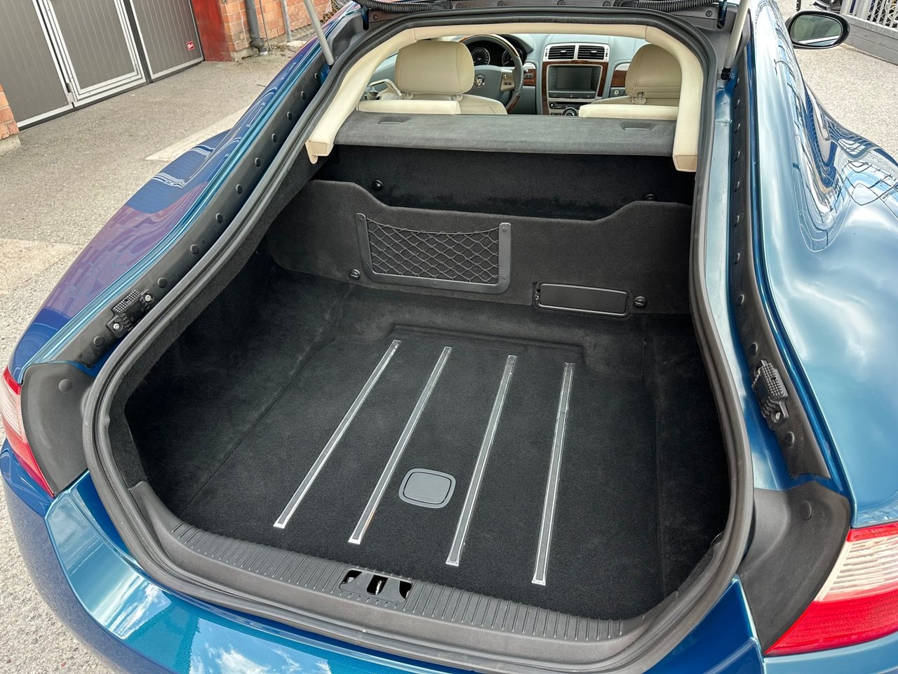 Jaguar XKR Automatic, 6-trins, 416ps, 2007