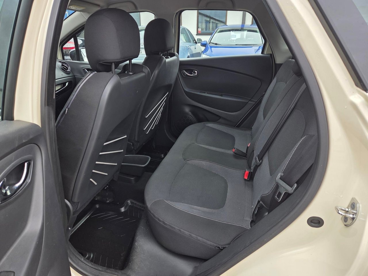 Renault Captur 1.2 TCe EDC, 6-trins, 120ps, 2014