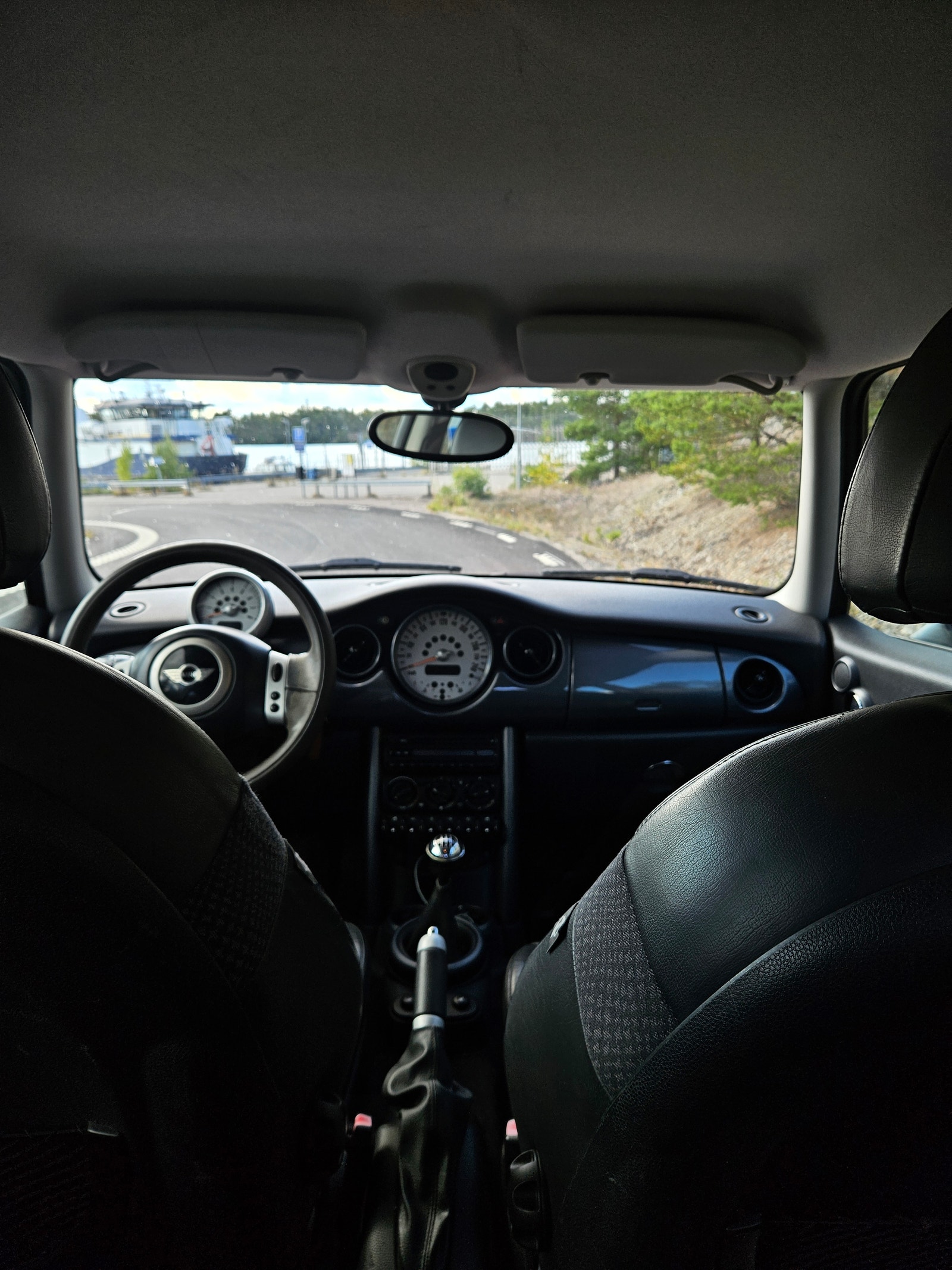 MINI Cooper Manual, 5-trins, 116ps, 2004