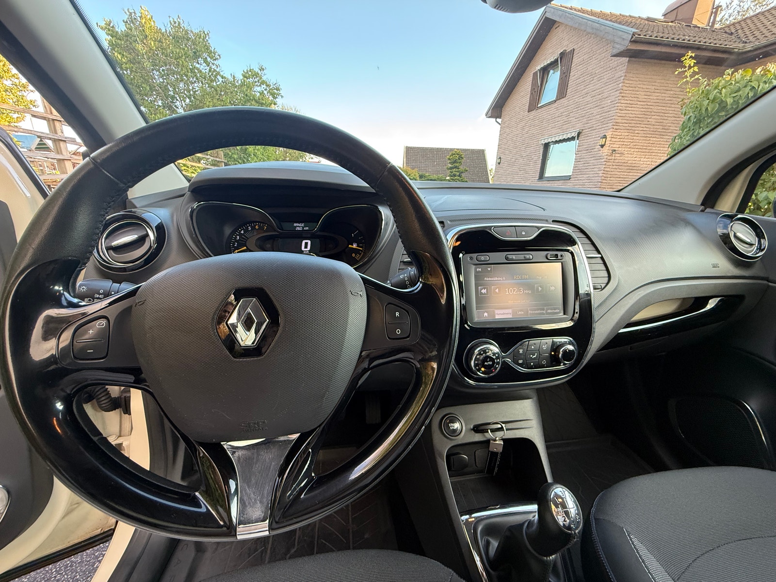 Renault Captur 0.9 TCe Manual, 5-trins, 90ps, 2016
