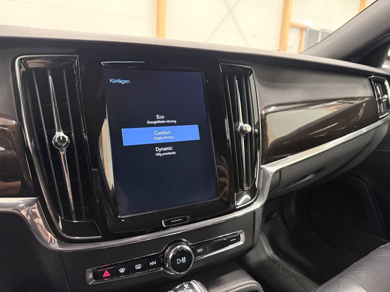 Volvo V90 D4 Geartronic, 8-trins, 190ps, 2018