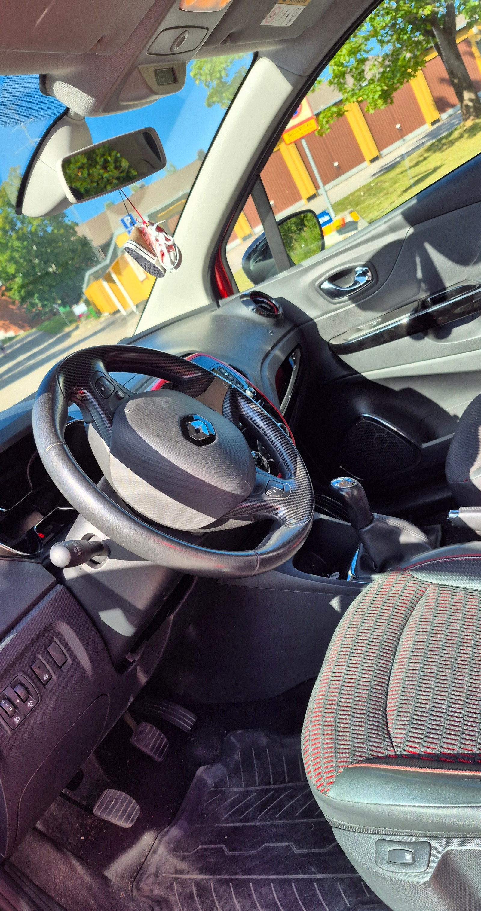 Renault Captur 0.9 TCe Manual, 5-trins, 90ps, 2016