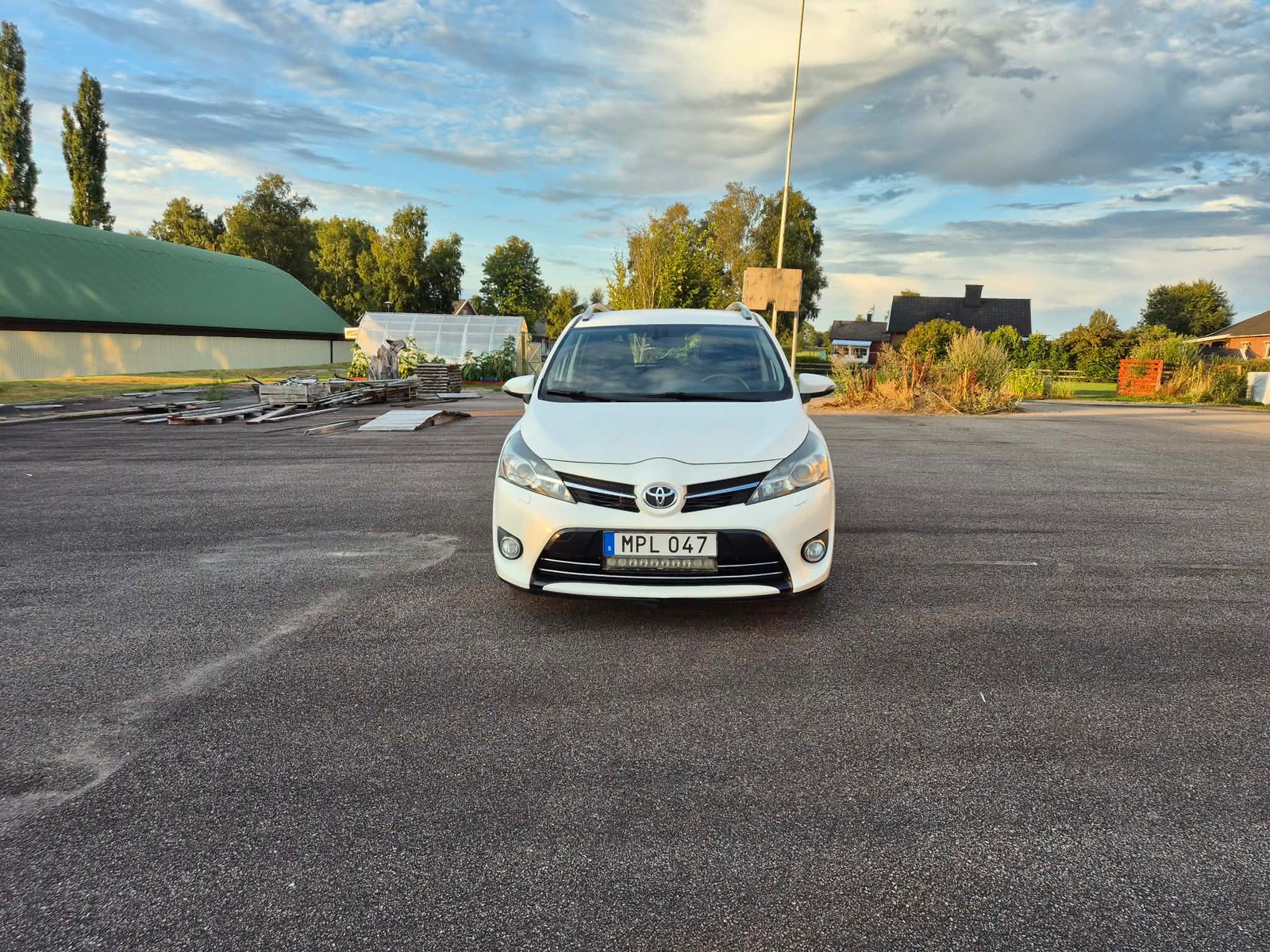 Toyota Verso 1.6 Manuell, 6-trinn, 111hk, 2014