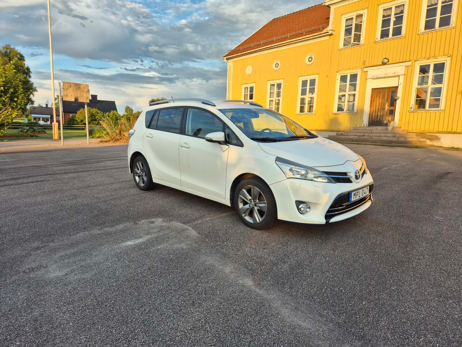 Toyota Verso 1.6 Manuell, 6-trinn, 111hk, 2014