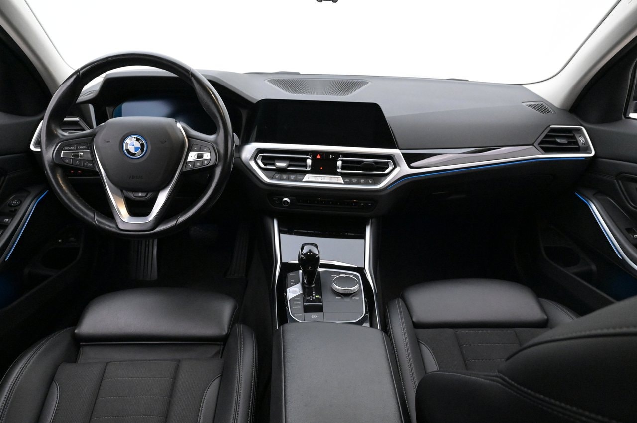 BMW 330e Touring Steptronic, 292hp, 2022
