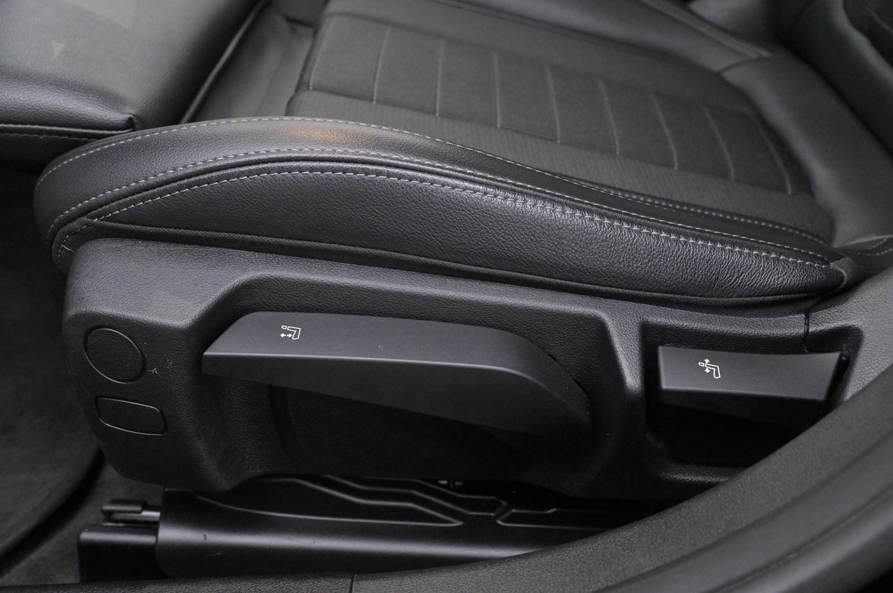 BMW 330e Touring Steptronic, 292hp, 2022
