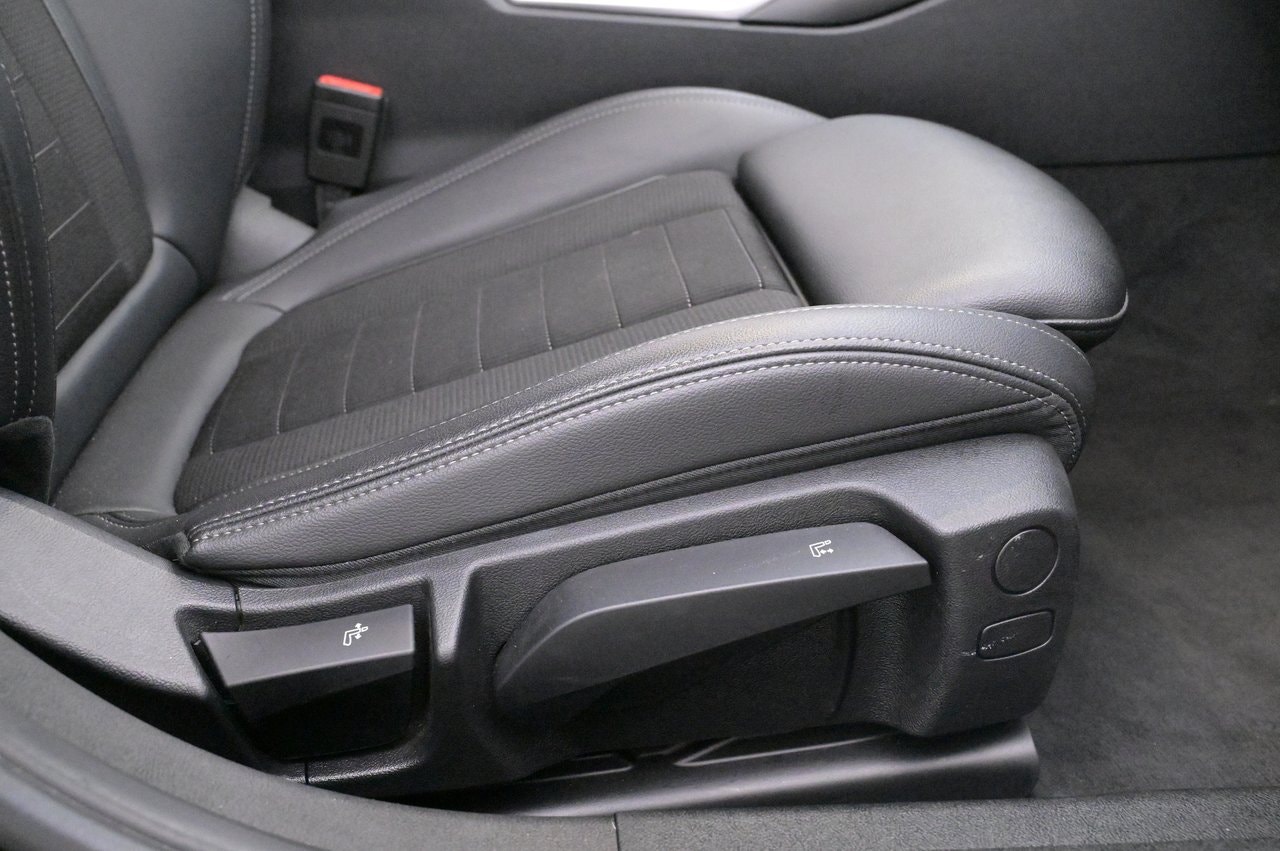 BMW 330e Touring Steptronic, 292hp, 2022