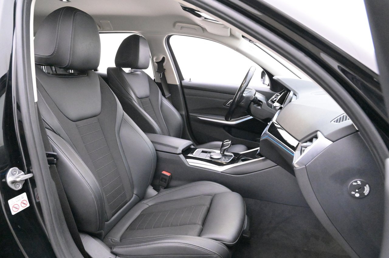 BMW 330e Touring Steptronic, 292hp, 2022