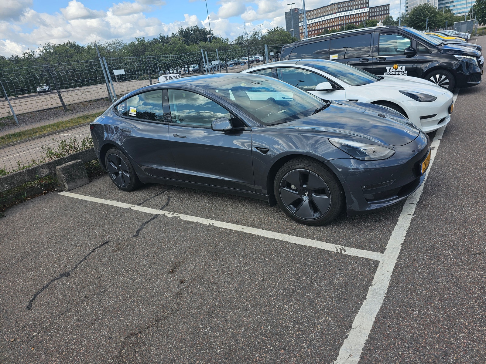 Tesla Model 3 Long Range AWD, 498ps, 2022