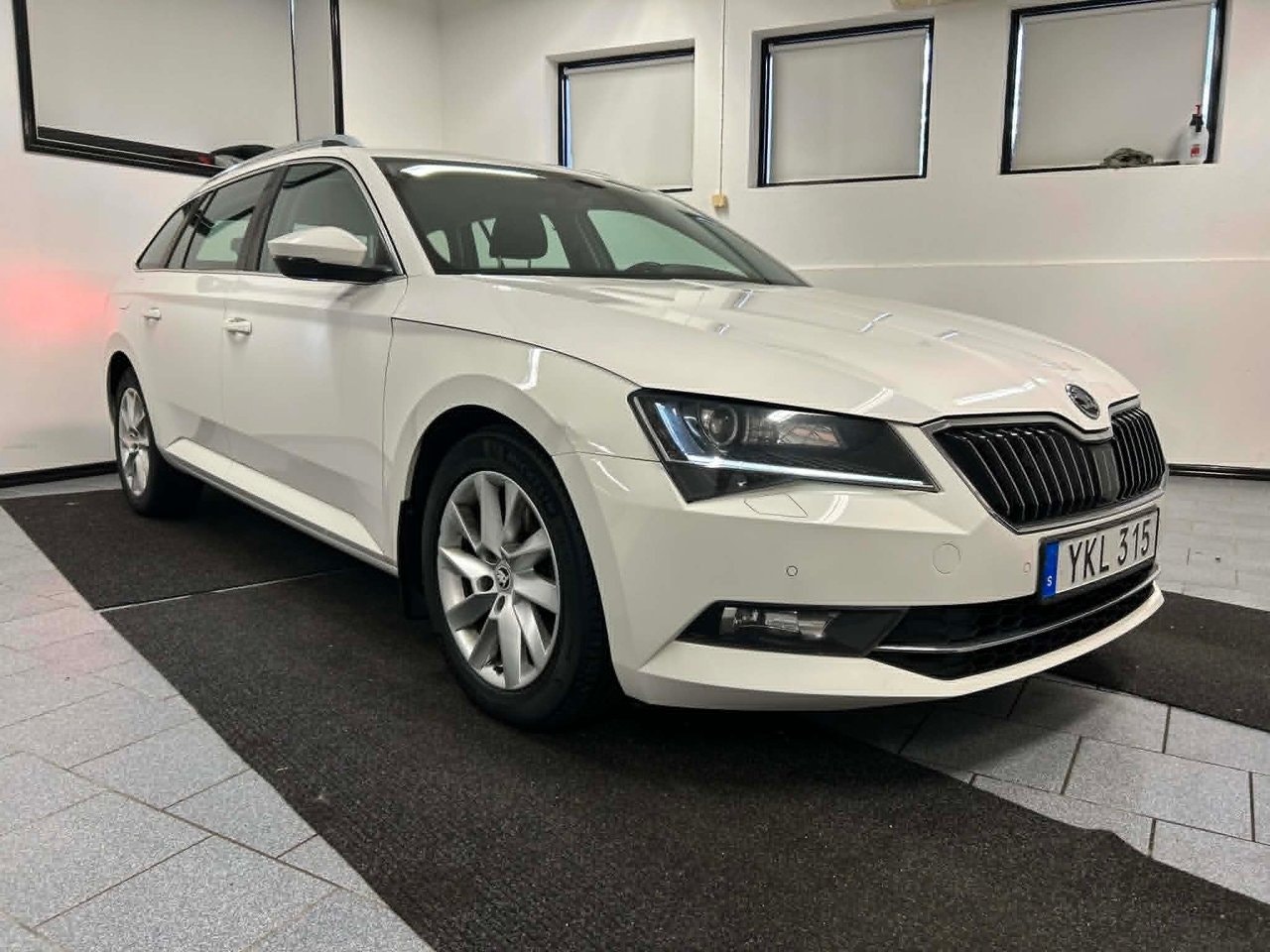 Škoda Superb Combi 2.0 TDI 4x4 SCR DSG Sequential, 190hp, 2017