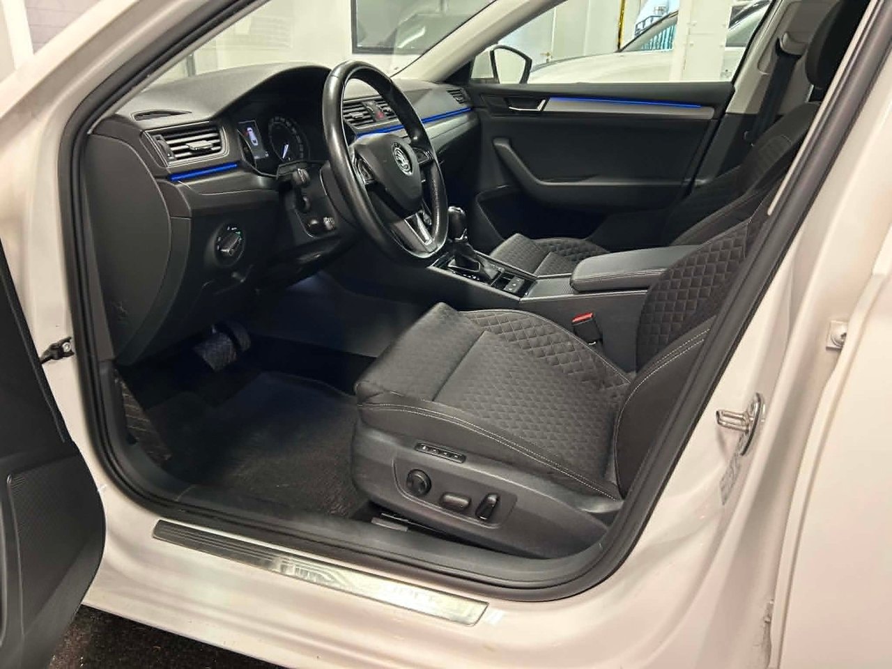 Škoda Superb Combi 2.0 TDI 4x4 SCR DSG Sequential, 190hp, 2017