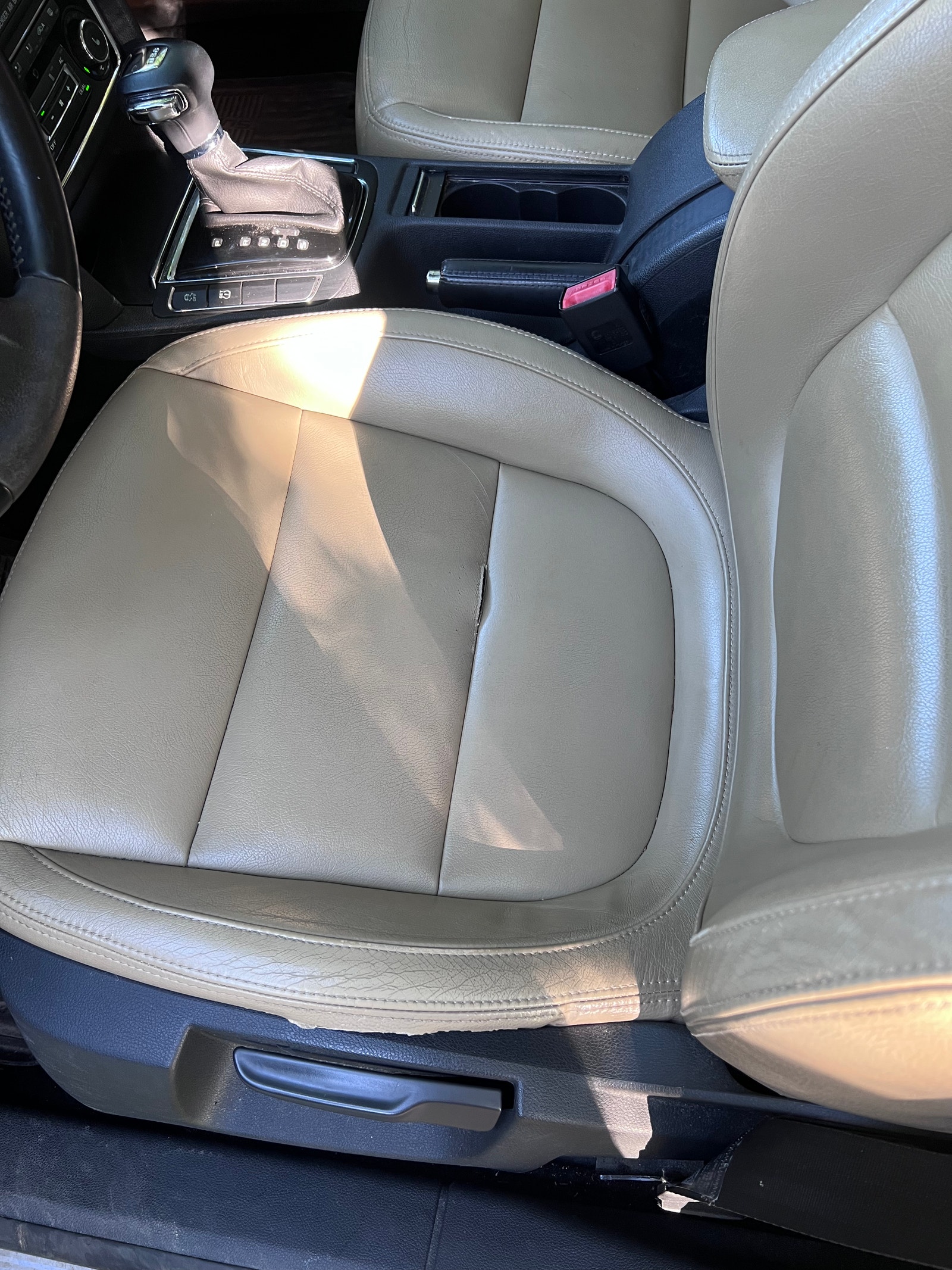 Škoda Superb Stasjonsvogn 2.0 TDI DSG sekvensiell, 6-trinn, 140ps, 2013