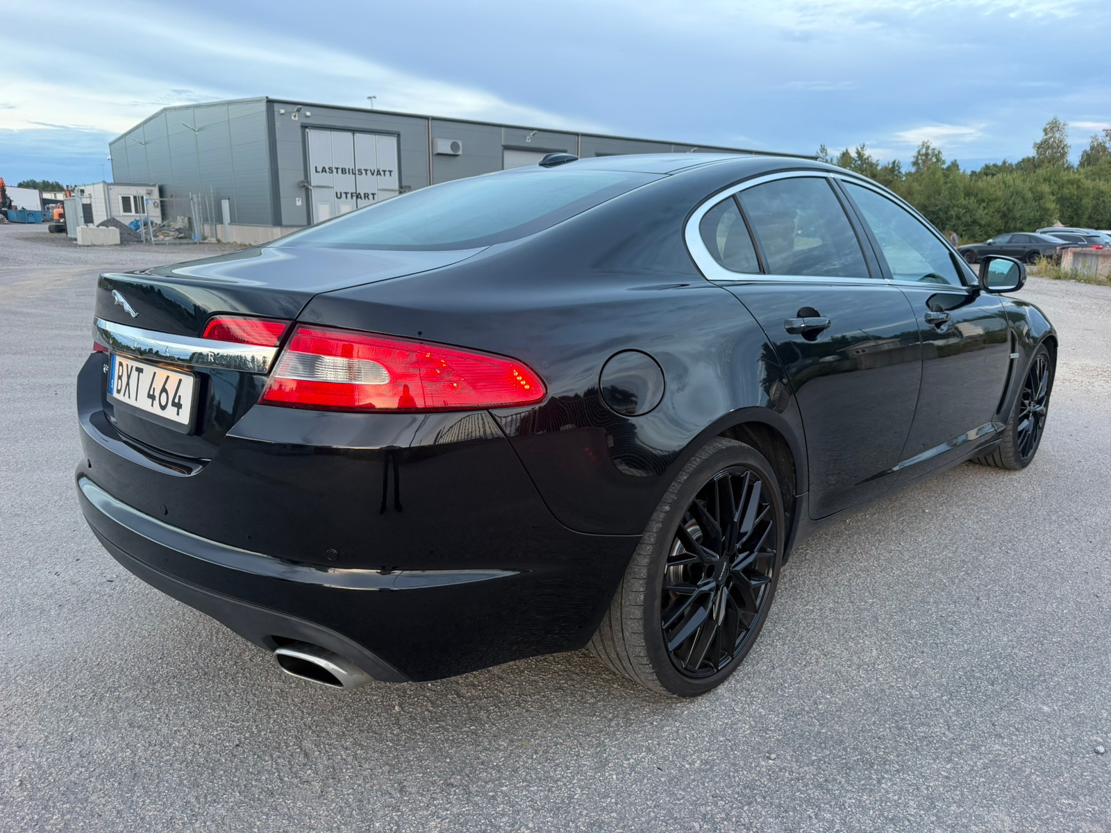 Jaguar XF 3.0 V6 Automatic, 6-trins, 241ps, 2011