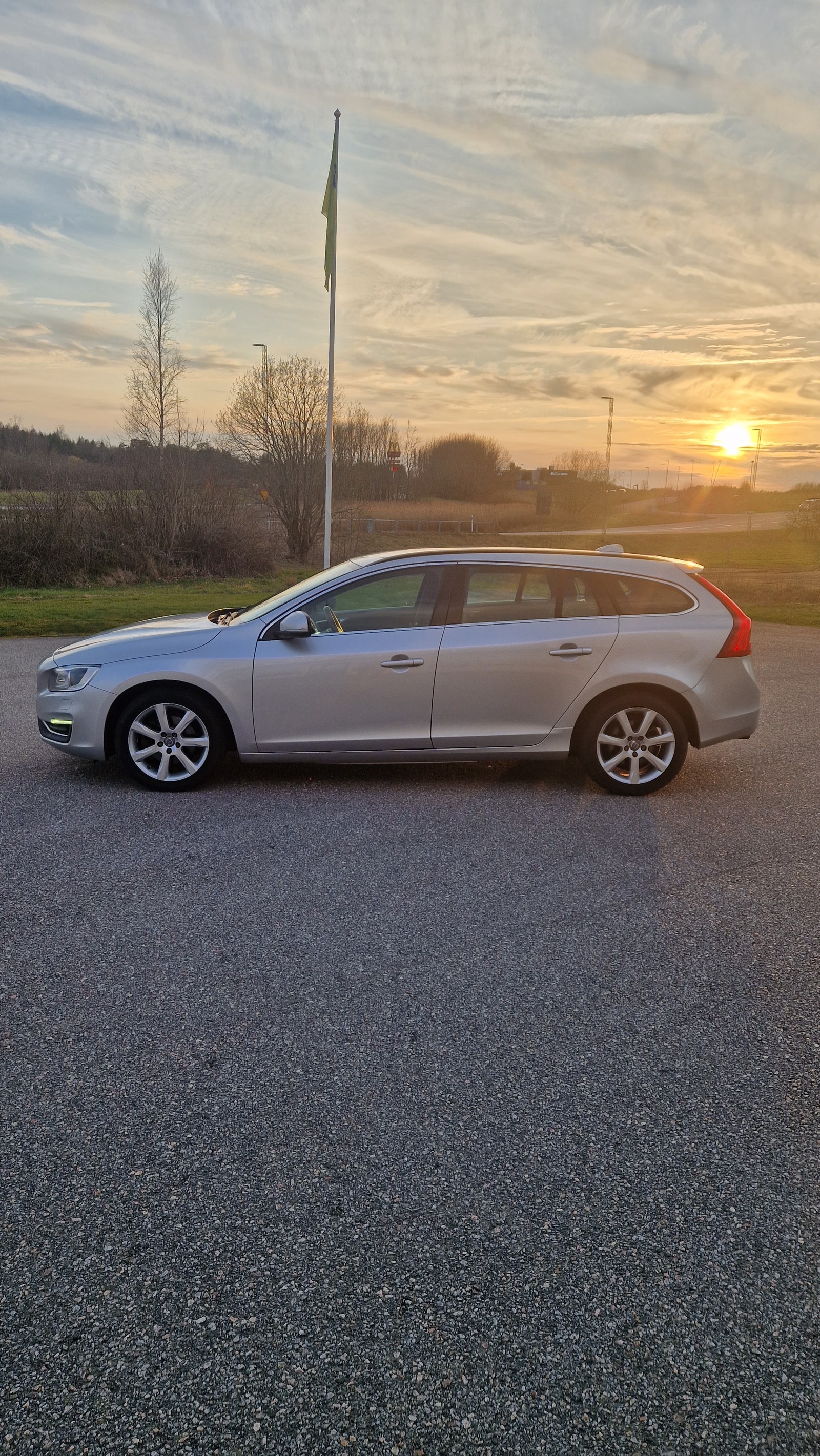Volvo V60 D3 Manual, 6-trins, 150ps, 2017